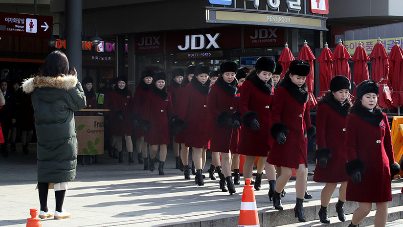 Escuadrón de belleza: Más de 200 animadoras norcoreanas llegan a Corea del Sur (VIDEO, FOTOS)