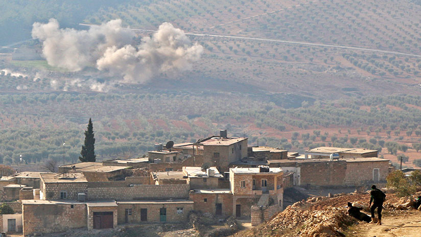 La coalición liderada por EE.UU. ataca a las fuerzas progubernamentales en Siria
