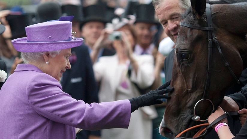 La flatulencia que hizo avergonzar a la reina Isabel II frente al sultán de Baréin