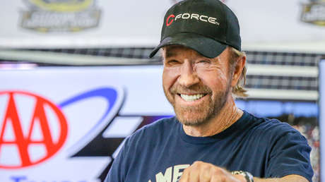 VIDEO: Chuck Norris demanda a distribuidoras de 'Walker, Ranger de Texas' por 30 millones de dólares