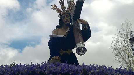Lo condenan a pagar más de 500 dólares por subir a Instagram un fotomontaje de Cristo con su cara