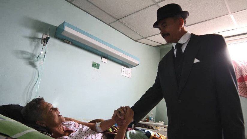 El 'santo' venezolano que camina por las calles de Caracas