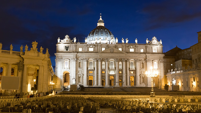 Un cardenal italiano envía al Vaticano el polémico dosier sobre los sacerdotes homosexuales 