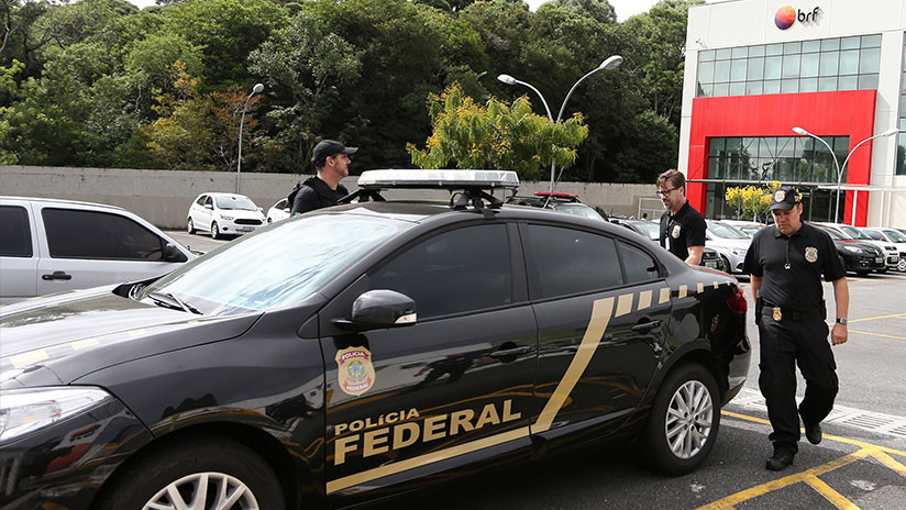 Un ladrón entra en una escuela de Río de Janeiro y roba a los alumnos a punta de cuchillo