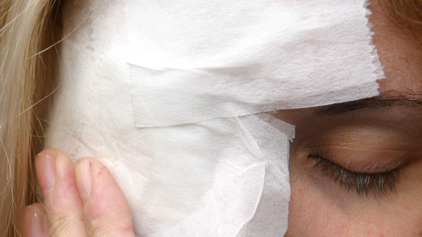 La joven que se arrancó los ojos 'para salvar el mundo' dice que "la vida es más bella ahora"