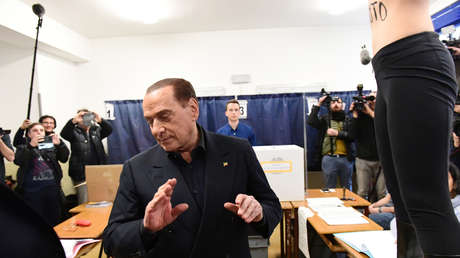 Silvio Berlusconi en su colegio electoral en Milán, Italia, el 4 de marzo de 2018. 