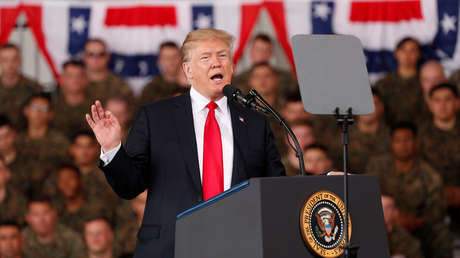 Donald Trump pronuncia un discurso en la base aérea de Miramar (California) el 13 de marzo de 2018