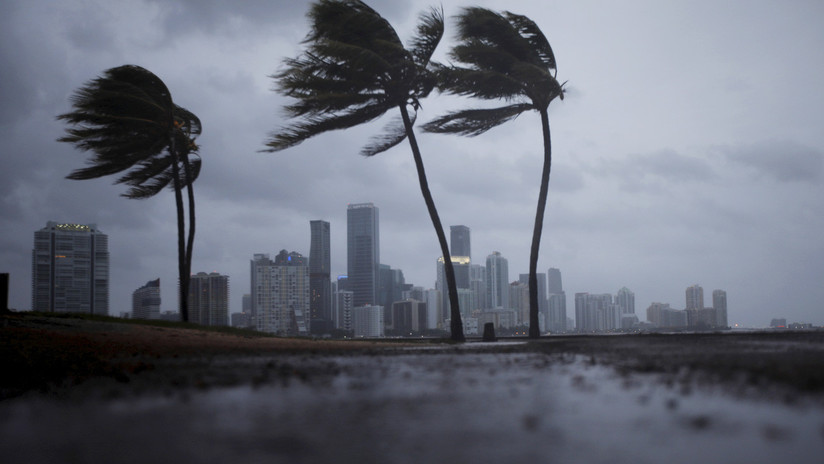 Tras un año desastroso, en EE.UU. prevén una temporada de huracanes "más activa de lo habitual"