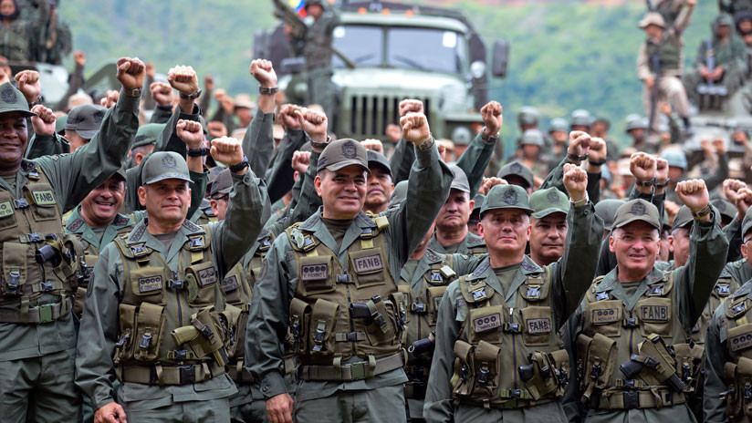 La cúpula militar de Venezuela revisa los planes de seguridad por "inminentes amenazas"