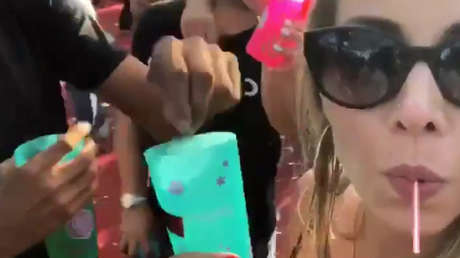 "El vaso estaba vacío": Joven brasileña explica razón del video falso sobre drogas en su bebida