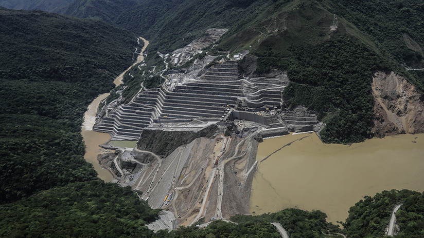 VIDEOS: Cientos de evacuados por fallo en el proyecto hidroeléctrico más grande de Colombia