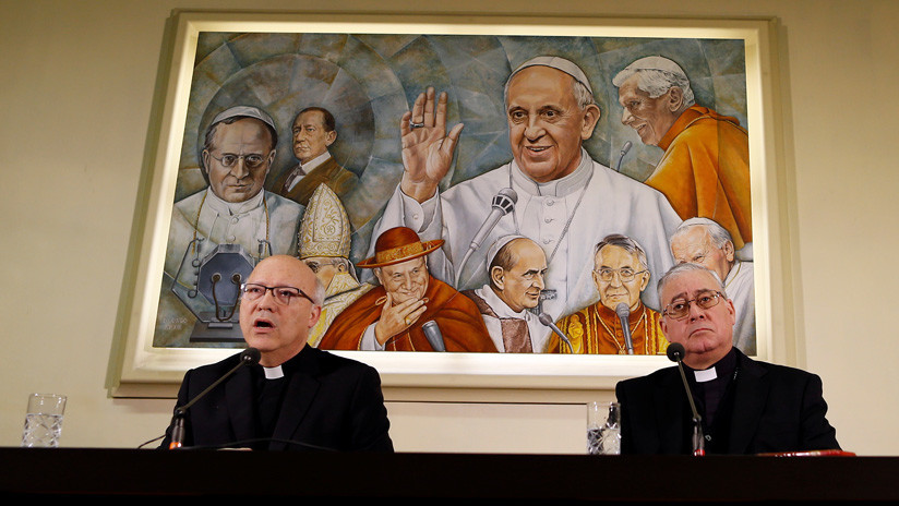 "Dolor y vergüenza": Obispos chilenos tratarán con el papa las denuncias de abusos sexuales