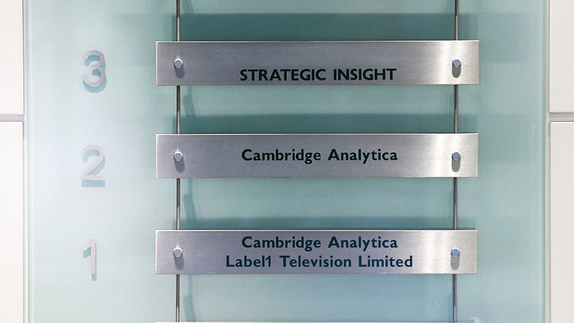 El Departamento de Justicia y el FBI de EE.UU. lanzan una investigación contra Cambridge Analytica