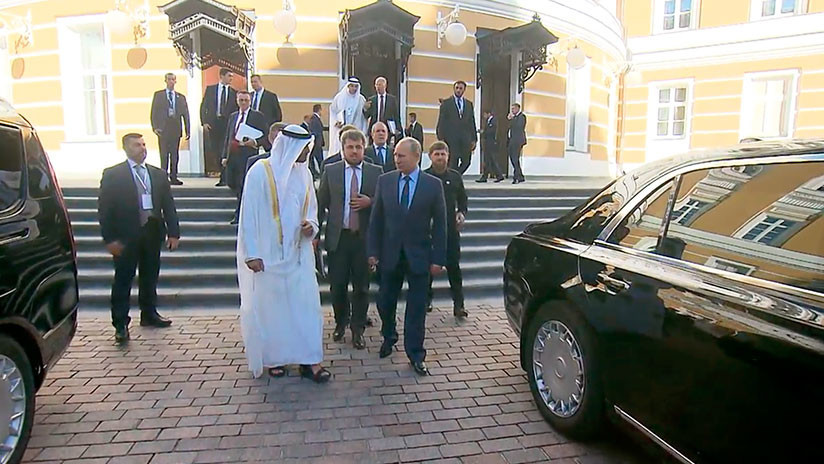 VIDEO: Putin muestra al príncipe heredero de Abu Dabi la nueva limusina del proyecto Kortezh