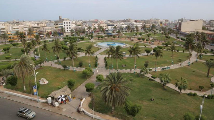 Arabia Saudita lanza un ataque contra el puerto de Al Hudayda: "250.000 yemeníes pueden perder todo"
