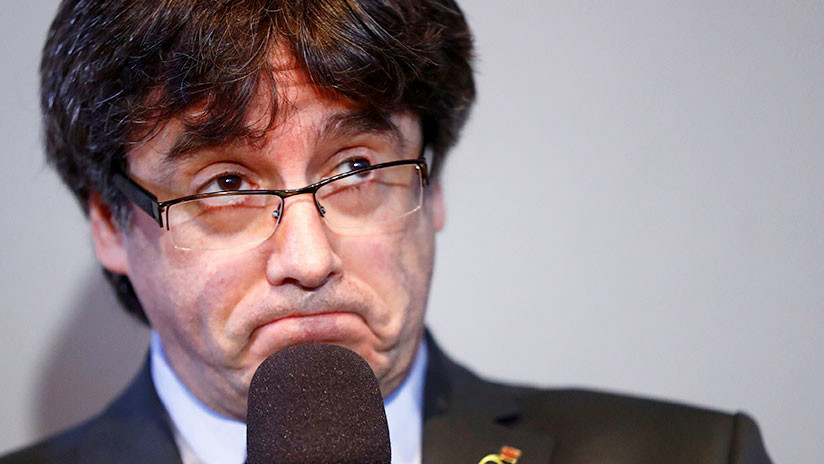 Investigan al expresidente catalán Puigdemont por prevaricación y malversación cuando era alcalde