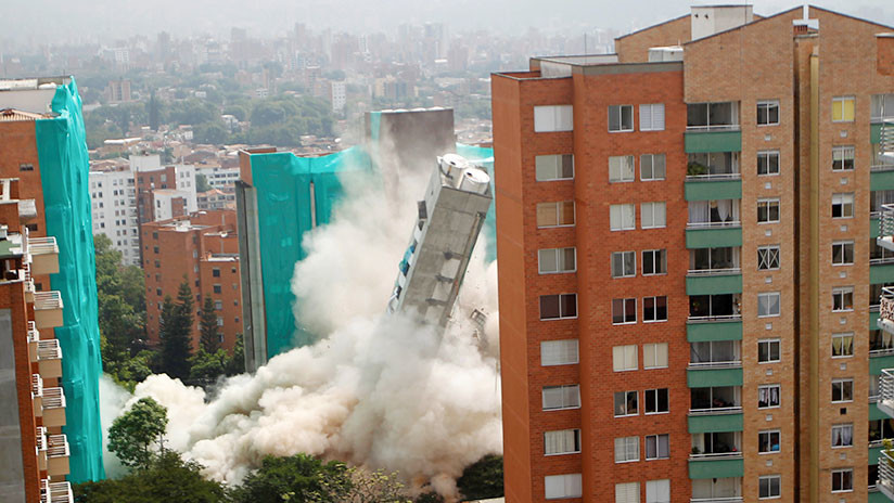VIDEOS: Espectacular derrumbe controlado de una torre de apartamentos en Colombia
