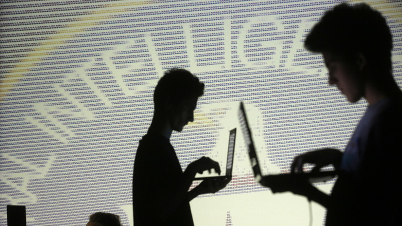 Supuesto informador de WikiLeaks que reveló el 'hackeo' de la CIA se enfrenta a 135 años de prisión