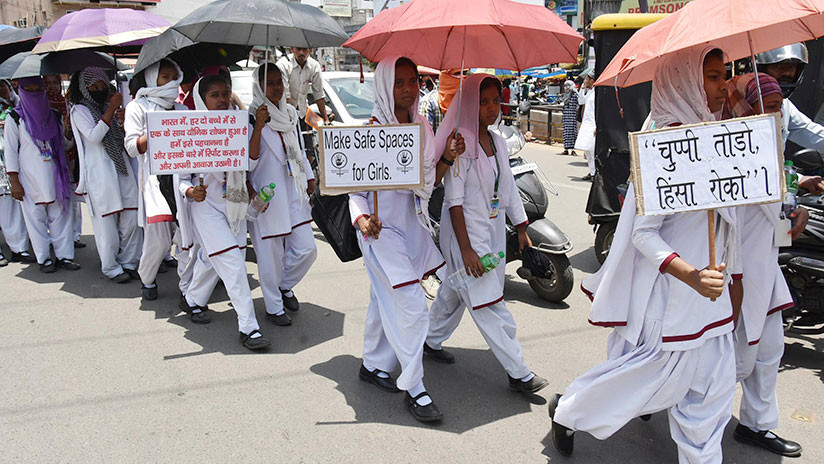 Un grupo de hombres viola a cinco mujeres activistas en la India