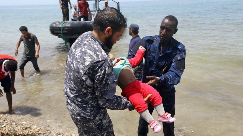 FOTOS DESGARRADORAS: Tres bebés muertos y 100 personas desaparecidas en naufragio frente a Libia