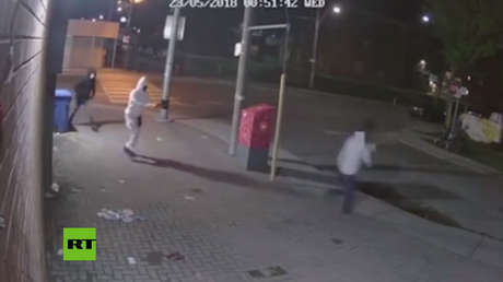 FUERTE VIDEO: Se salva de morir de un balazo en la cabeza porque se atasca el arma del criminal