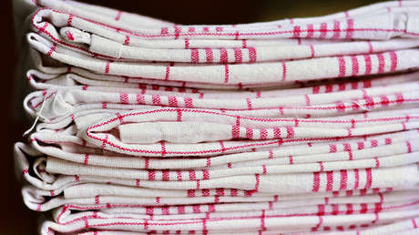 Revelan el principal peligro de las toallas de cocina - RT