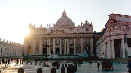FOTO: Un exdiplomático y sacerdote del Vaticano, acusado de pornografía infantil