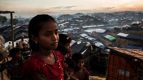 Una niña refugiada rohingya en el campamento de refugiados de Palong Khali, en el sureste de Bangladesh. 