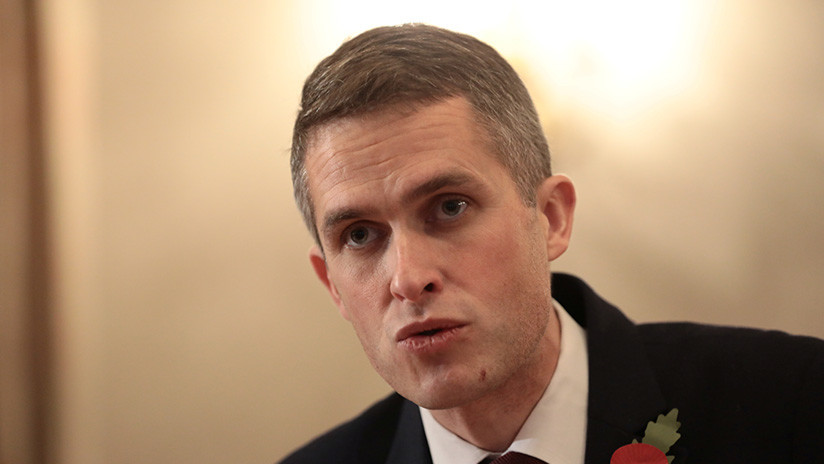 VIDEO: Siri interrumpe un discurso del ministro británico de Defensa en el Parlamento