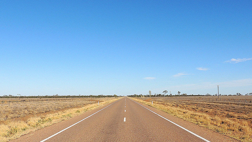 FOTOS: Una carretera australiana se derrite y destruye los neumáticos de 50 vehÃculos