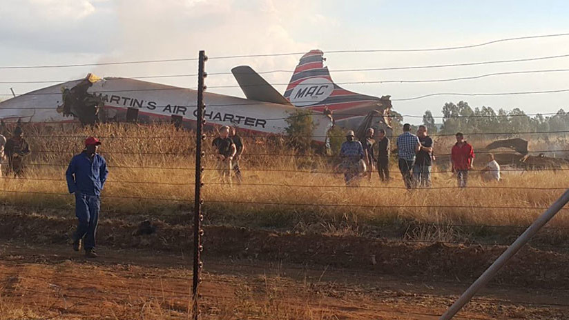 Se estrella un avión en la capital de Sudáfrica