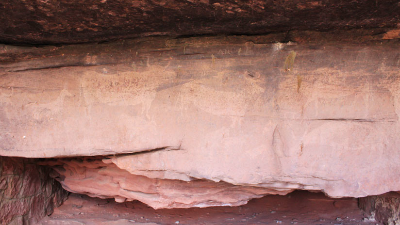 Estudiantes rusos hallan el 'escondite' de un pintor de la Edad de Piedra