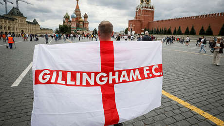 Un hincha de la selección de Inglaterra en la Plaza Roja en Moscú, Rusia, 3 de julio de 2018.