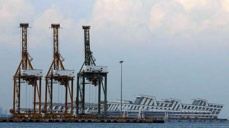 Las grúas de contenedores en un puerto de Singapur. Imagen ilustrativa