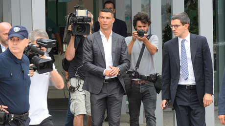 Cristiano Ronaldo a su llegada al centro médico de la Juventus en Turín, Italia, el 16 de julio de 2018.
