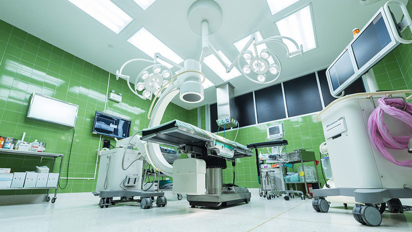 "En el quirófano no": Suspenden a un equipo médico en Argentina por sacarse selfis en media cirugía
