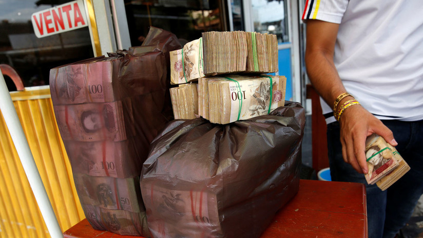 Una mina a cielo abierto: Cómo las mafias del oro secuestran los billetes en Venezuela
