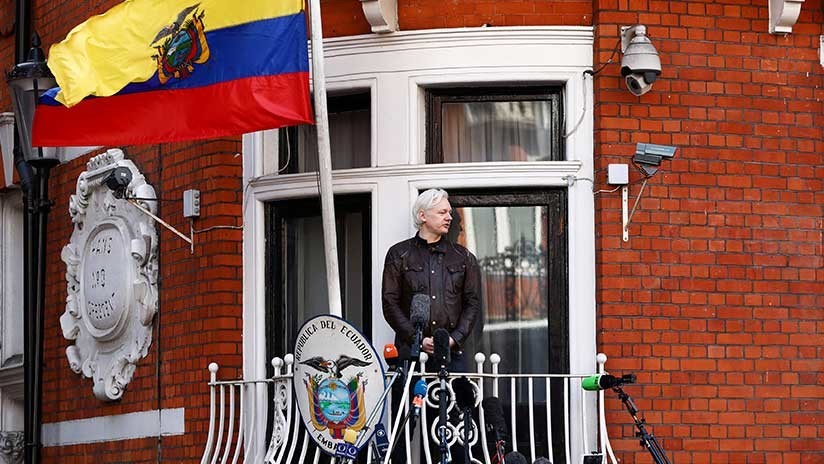 Lenín Moreno: Assange puede dejar la Embajada de Ecuador en Londres "cuando quiera"