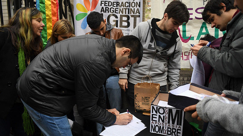 Más de 3.000 argentinos solicitan abandonar la Iglesia católica en una apostasía colectiva 