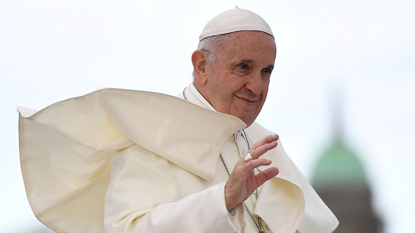 Papa Francisco "ruega por el perdón de Dios" por los abusos sexuales en Irlanda