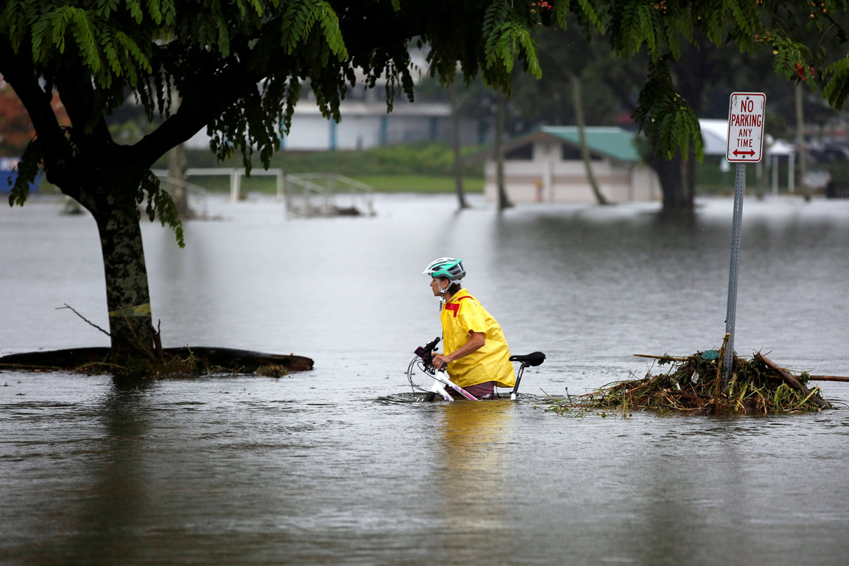 Hawái queda inundado por las abundantes lluvias tras el paso del