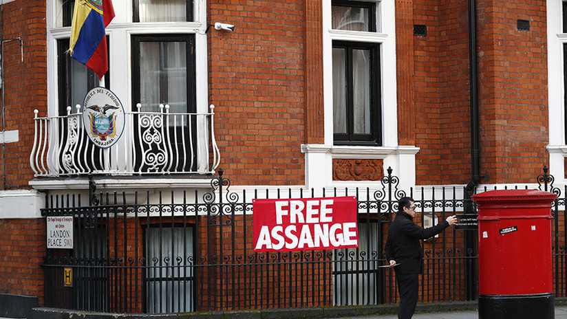 Nueva Zelanda considerará petición de otorgarle "asilo político permanente" a Assange