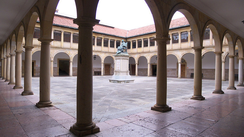 "Si volvéis a repetir, os violo": Profesor de universidad española vejó a sus alumnas durante años