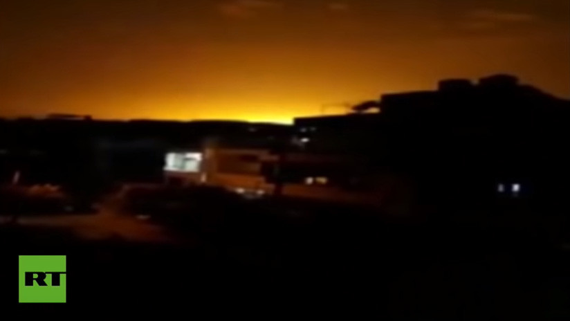Siria: Así fue el ataque con misiles contra la ciudad portuaria de Latakia (VIDEOS)