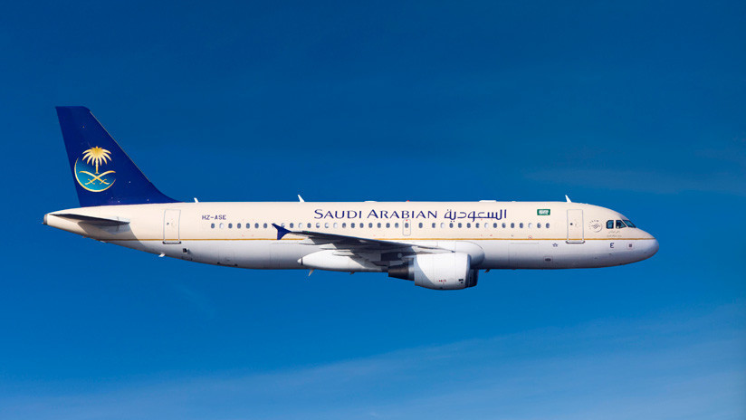 La aerolínea que incorpora acceso gratuito a WhatsApp y Facebook Messenger en sus vuelos