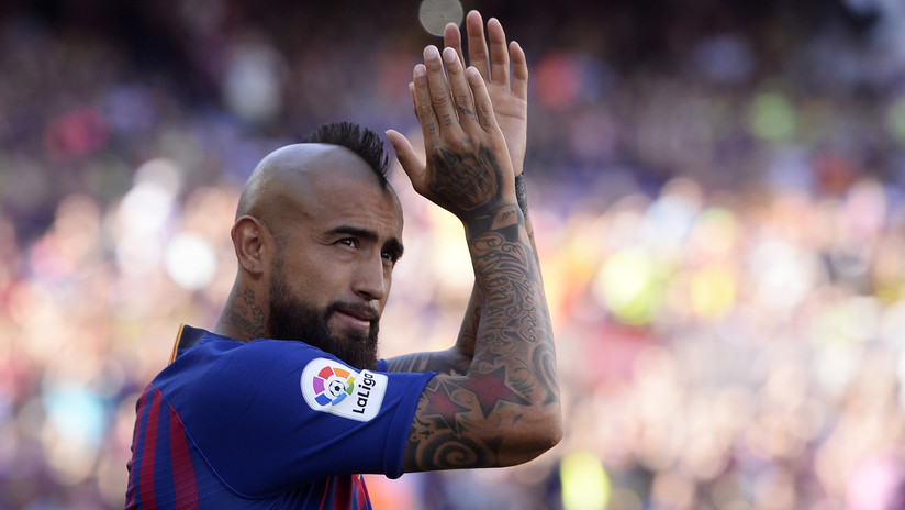El futbolista chileno Arturo Vidal reconoció que fue un "error" la pintada hecha contra Perú en 2015