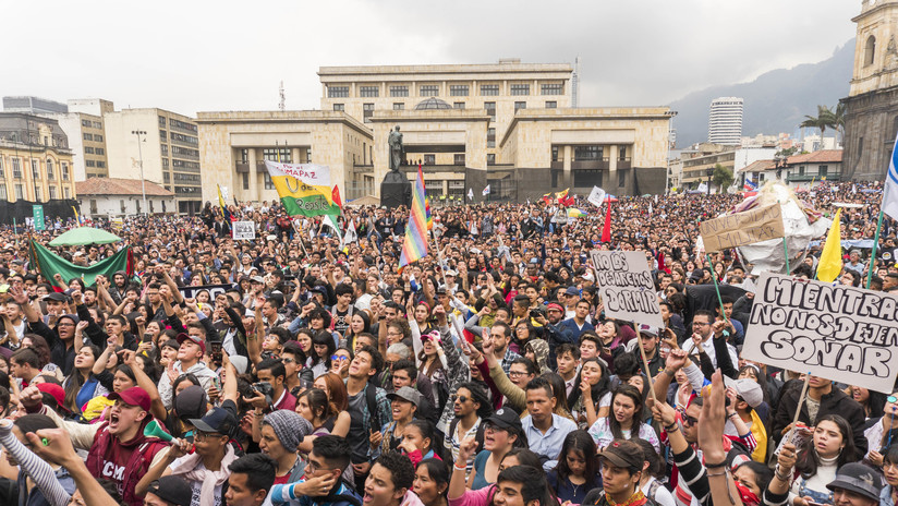 Resultado de imagen para colombia estudiantes
