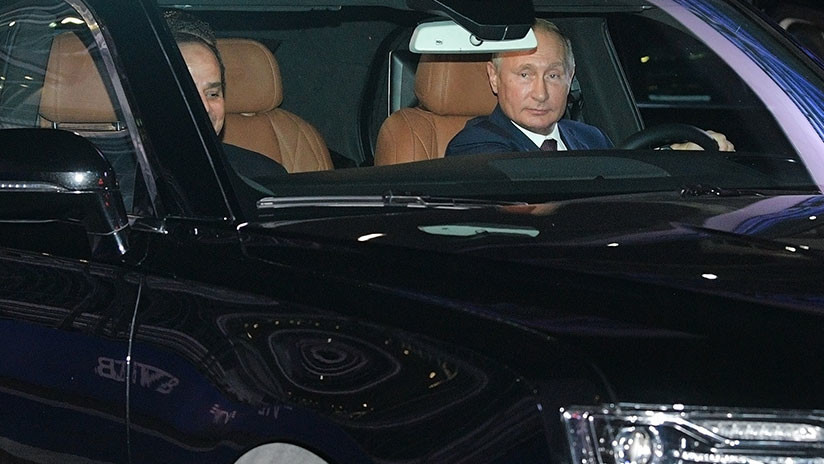 Putin y Al Sisi realizan un 'test drive' con el auto ruso Aurus en la pista de F1 de Sochi (FOTOS)