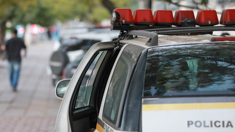Policía se suicida tras asesinar amigo de un disparo en la cabeza Policía se suicida tras asesinar amigo de un disparo en la cabeza