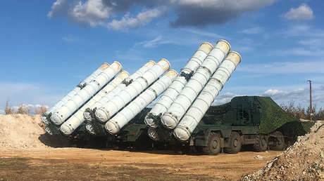 Sistemas de defensa antimisiles S-400 Triumf